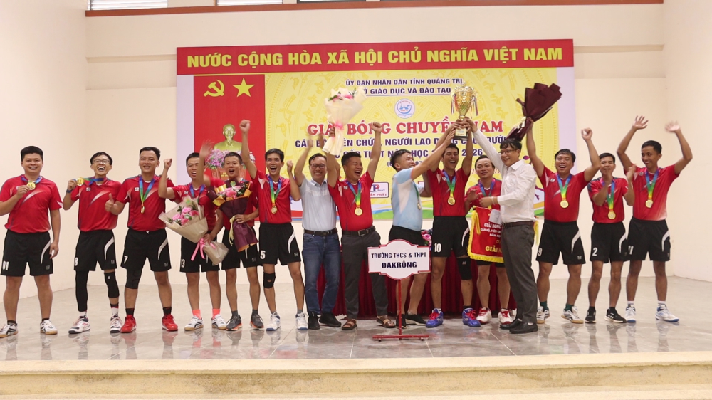 Bế mạc Giải bóng chuyền nam cán bộ, viên chức, người lao động các trường có cấp THPT năm học 2025 - 2026